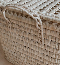 Charger l'image dans la galerie, Malle tressée en feuilles de palmier - grand modèle - Sozon