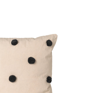 Coussin avec pompons noirs Ferm Living - Sozon