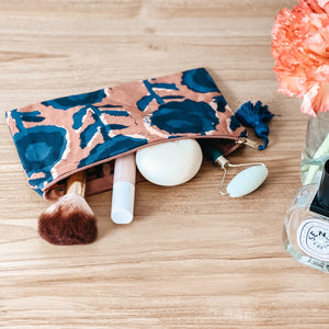 Petite trousse fleurs avec pompon