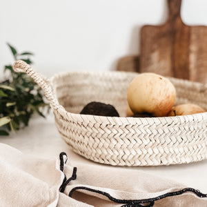 Corbeille en feuilles de palmier avec anses - artisanat marocain