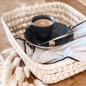 Corbeille en feuilles de palmier - artisanat marocain - Sozon